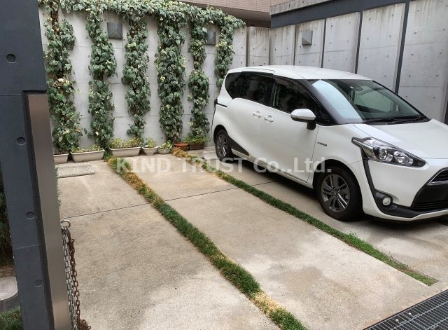 ノートアール107の駐車場|駐車スペースもあります