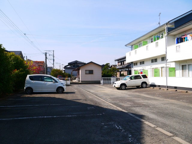 レッドハウス福益【キャッシュバック対象物件】の駐車場|駐車場です