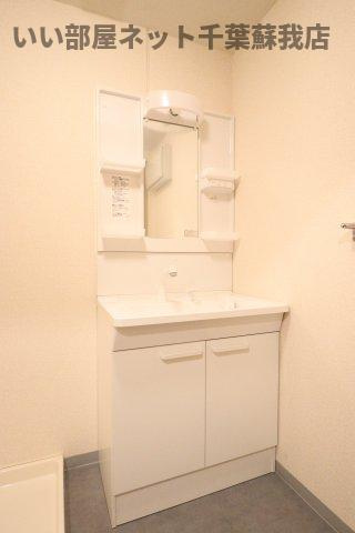 SANTAの洗面所|忙しい朝には欠かせない洗面所です