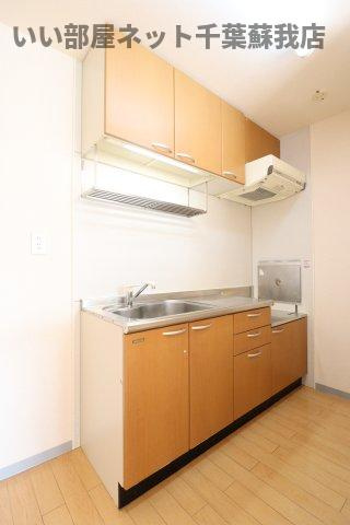 SANTAのキッチン|収納スペースがあるので、散らかりやすいキッチンもスッキリ♪