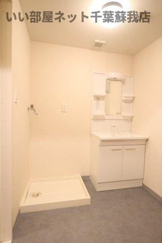 SANTAの洗面所|朝の準備に活躍する、洗髪洗面化粧台！