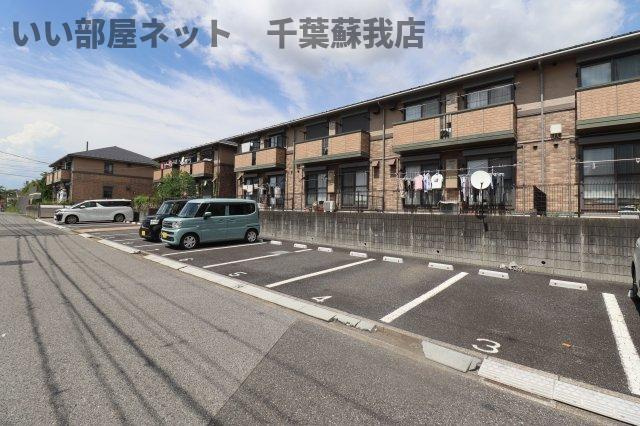 メルヴェイユ　ＡＢＣの駐車場|駐車スペースもあります