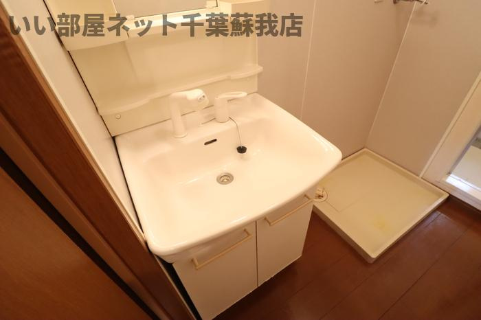 メルヴェイユ　ＡＢＣの洗面所|忙しい朝には欠かせない洗面所です