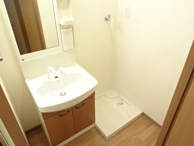 ヴァンベール WAKAMIYAの洗面所|洗面