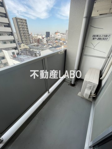 メロディーハイム九条のバルコニー