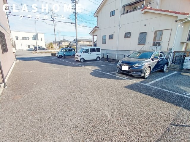 アンプルール ブワ エトワル　　刈谷市の賃貸ならクラスホーム刈谷店の駐車場