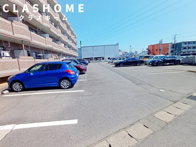 サマーブリーズII   刈谷市近郊の賃貸はクラスホーム刈谷店の駐車場