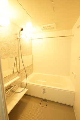 【浴室】 | 仲介手数料半額！HPには初期費用掲載！「プライスホーム」で検索！レフィナード博多