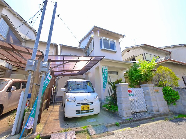 天理市西長柄町戸建の外観|外観もきれいです