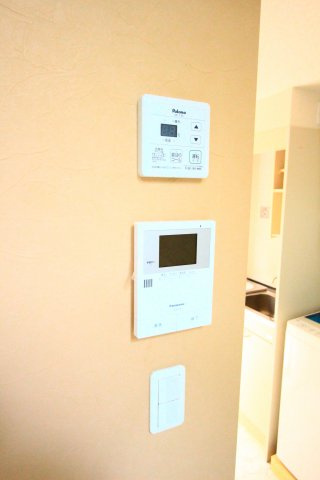 ユナイト上町ランドシュタイナーのセキュリティ|同アパート反転タイプの参考写真です。
