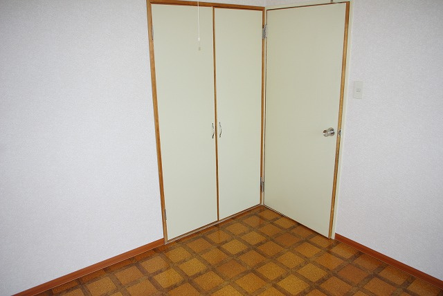 矢追マンションの収納|ちょっとした収納スペースも充実しています