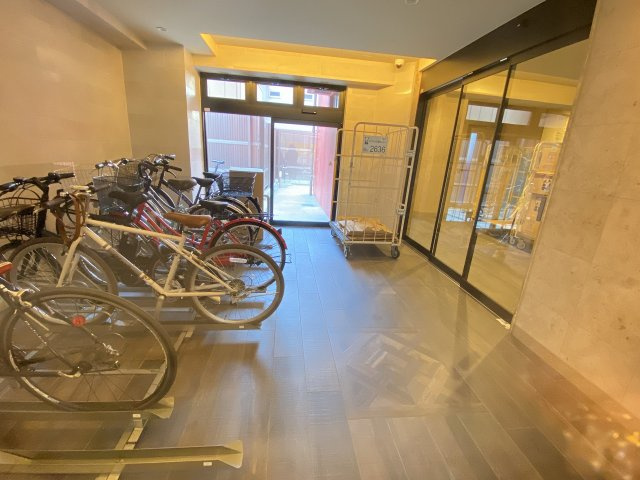アクアプレイス上本町のロビー