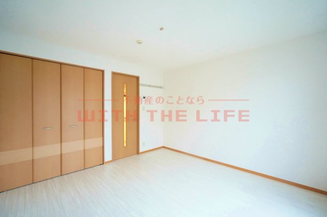 マーサジュネスⅡ【10，000円キャッシュバック対象物件】の洋室|広々とした洋室です