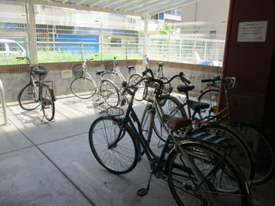 【その他共用部分】 | シャインビュー東淀川 | 敷地内駐輪場です