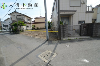 【前面道路含む現地写真】