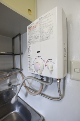 【設備】 | ビレッジハウス木戸 | 瞬間湯沸かし器