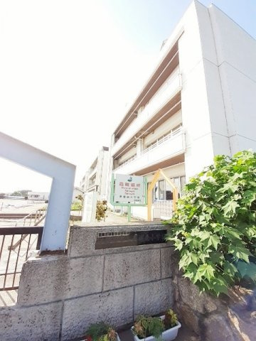 【周辺】 | グラン　ジェルメ | 伊勢崎市立南小学校まで900m