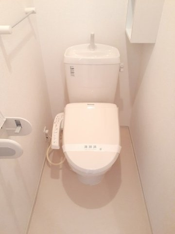 【トイレ】 | プレジールＢ | トイレです
