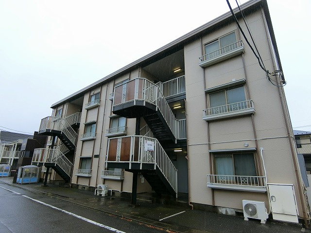 ハイツジュネス