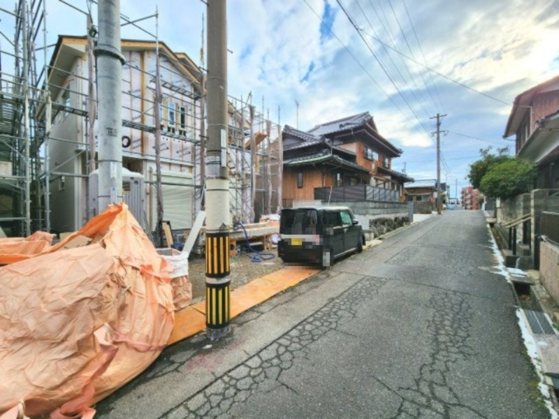 ーFITーフィットー小倉南区若園２丁目２期　【小倉南区　新築戸建て】の前面道路含む現地写真|現地撮影　2023,1,26　－FIT－フィット若園２丁目２期　【小倉南区　新築戸建て】