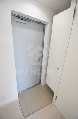 【玄関】 | ルーチェ新福島 | 明るい玄関です