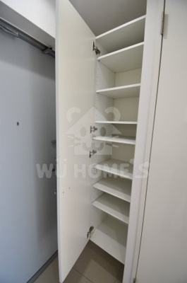 【その他】 | ルーチェ新福島 | たっぷりとした収納スペースです