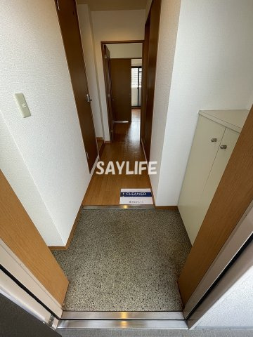 アネシス鶴見の玄関
