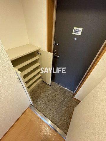 アネシス鶴見の玄関