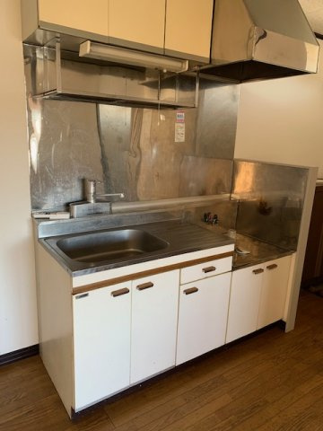 スリーヒルズのキッチン|※別号室参考写真です