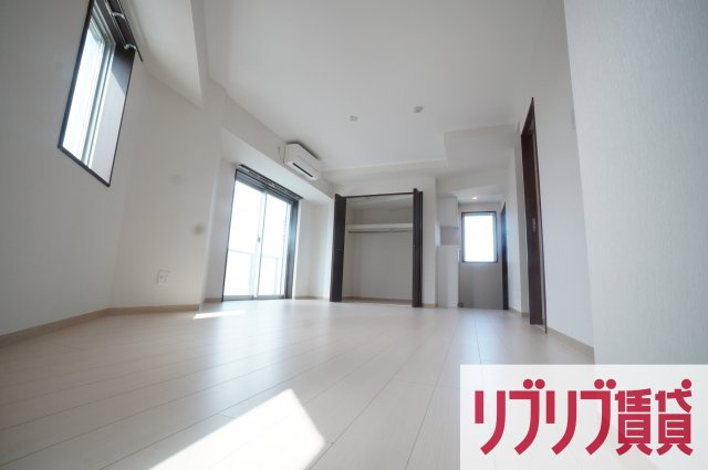 東ビル本町の居間・リビング