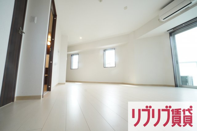 東ビル本町の居間・リビング