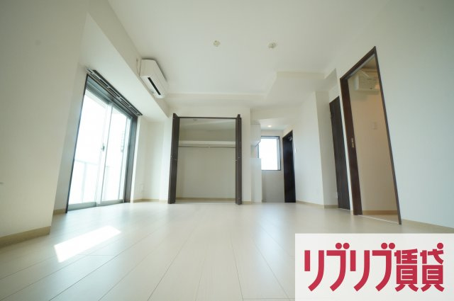 東ビル本町の居間・リビング