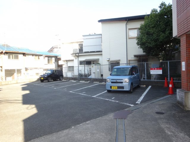 レジデンスサザンの駐車場