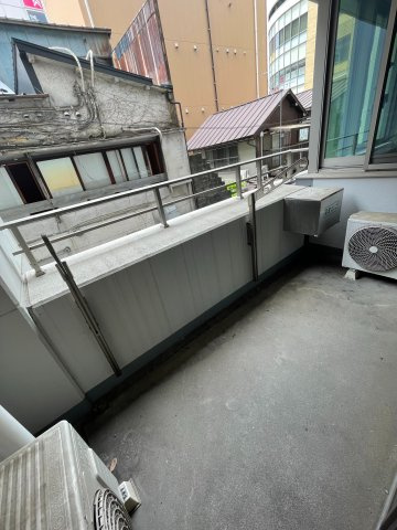 ライオンズ府中駅前のバルコニー