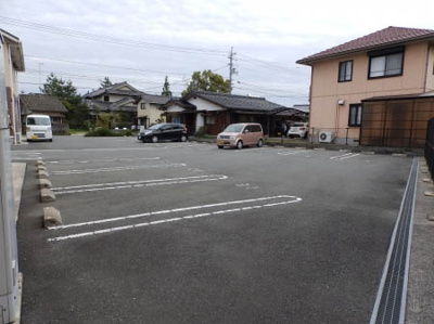 【駐車場】 | アーバン・コンフォート吉敷 Ｂ棟