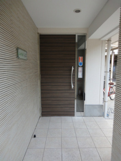 【エントランス】
