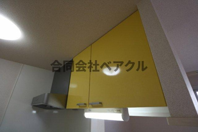 【キッチン】 | レークタウンB棟 | コンパクトなキッチンで掃除もラクラク