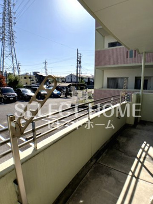 【バルコニー】 | ＰＡＳＴＯＲＡＬ岡崎柱 | 外からの目が気にならないバルコニーで洗濯物が干せます