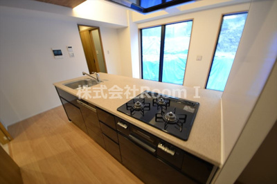 【キッチン】 | BRAVE天満橋 | コンパクトなキッチンで掃除もラクラク