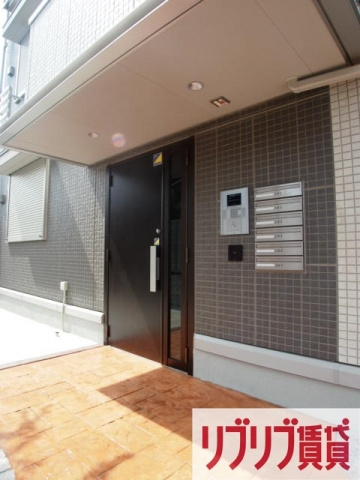 第五スカイマンションのエントランス