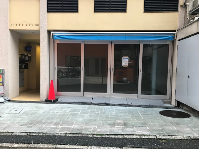 クラスアクトビルのエントランス