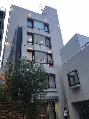 クラスアクトビルの外観