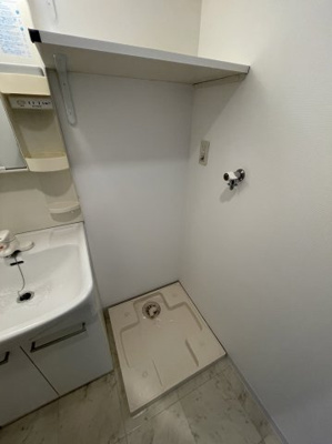 【設備】 | グレンパーク新大阪Ⅱ | 室内洗濯機置き場です