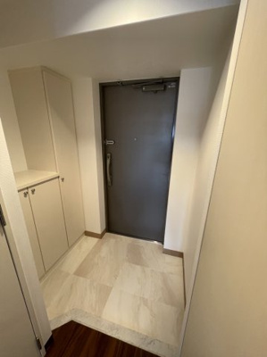 【玄関】 | グレンパーク新大阪Ⅱ | シンプルで使いやすい玄関です