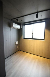 【寝室】