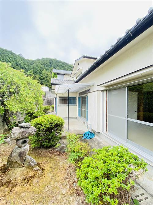 南区柏原3丁目　戸建て