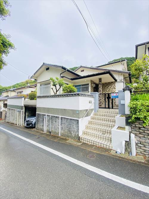 南区柏原3丁目　戸建ての外観