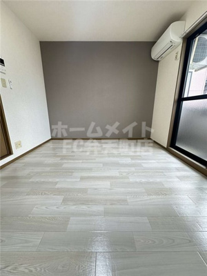 【寝室】 | グランセピア | 落ち着いた色調の寝室です