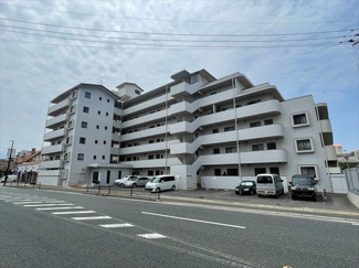 【外観】 | 2017年にフルリフォームしているのでクリーニングだけで入居できます！