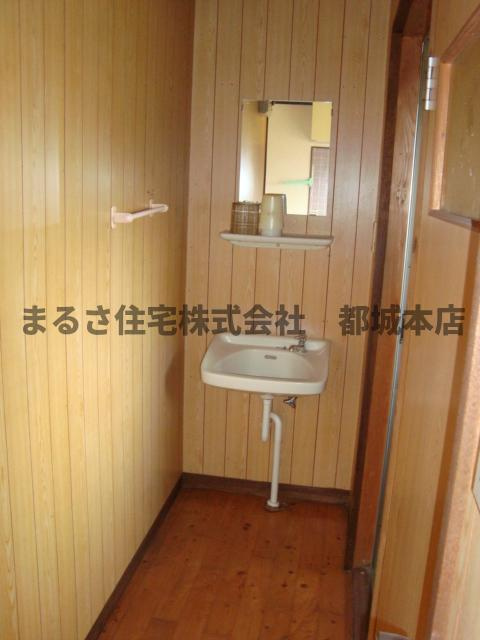 神之山コーポの洗面所|脱衣スペースもあります